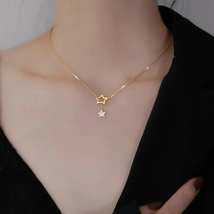 Premium%20Quality%20-%20Korean%20Style%20New%20Crystal%20Heart%20shape%20Chain%20For%20Women/Girls%20-%20Modern%20-%20Choice%20Expression%20-%20Understated%20Sophistication%20-%20Image%202