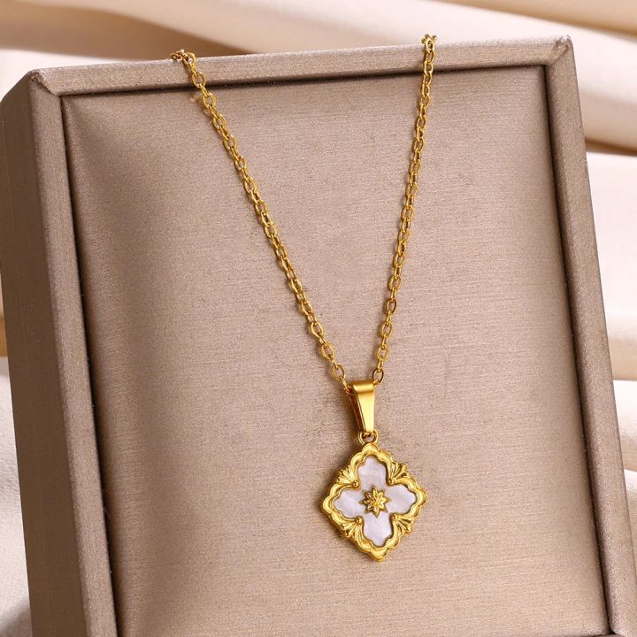 Stainless%20Steel%20Luck%20Clover%20Pendant%20Necklaces%20For%20Women%20Gold%20Color%20Chain%20Accessories%20Round%20Cross%20Necklace%20Jewelry%20Gift%20-%20Image%205