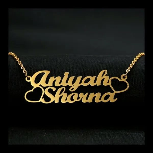 Gold%20Name%20Locket%20%E2%80%93%20Personalized%20with%20Any%20Name%20-%20Image%204