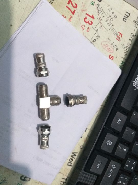 2%20Way%20F%20Type%20Splitter%20(1pcs)%20Combiner%20for%20Dish%20Line%20.%201%20Line%20to%20Two%20line%20-%20Image%203