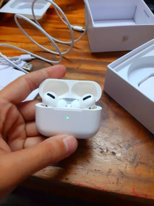 AirPods%20Pro%20ANC%20Active%20Noise%20Reduction%20Bluetooth%20Earbuds-Dubai%20-%20Image%203