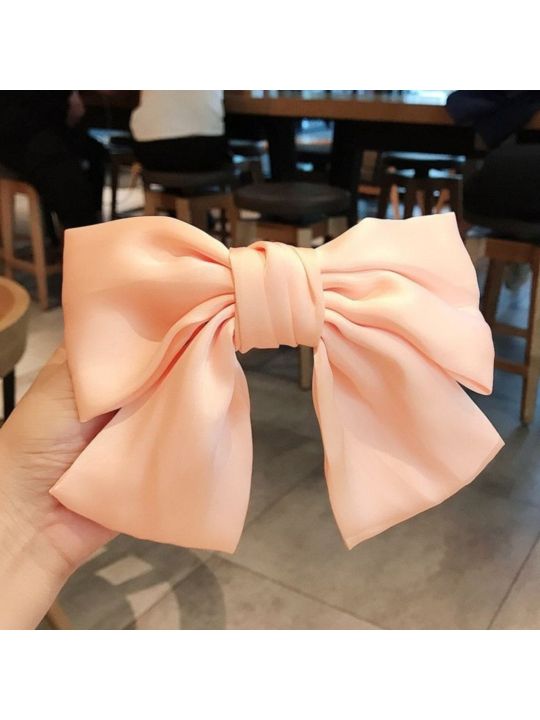 Cute%20Satin%20Silk%20Bow%20Brooch%20Pin%20for%20Muslim%20Hijabi%20Girls,%20Elegant%20and%20Stylish%20Hijab%20Accessory%20for%20Sophisticated%20Look%20-%20Image%203