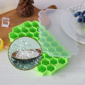 High Quality Silicone Ice Cube Tray with Cover Food Grade Small Kitchen Appliances Ice Makers.
