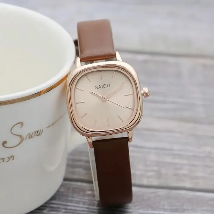 Fashion%20Watch%20Oval%20Small%20Dial%20Thin%20Belt%20Student%20Dress%20Leather%20Strap%20Wristwatches%20for%20Women%20-%20Image%207
