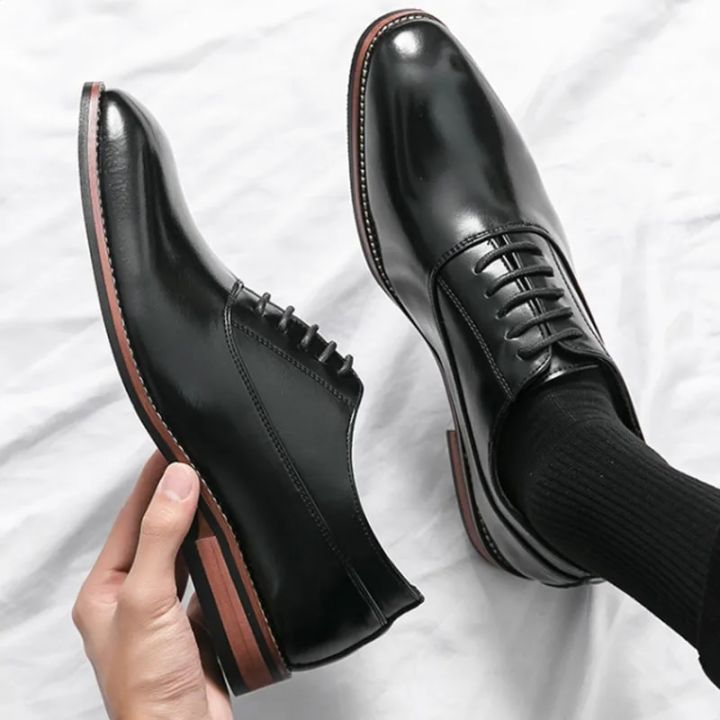 Luxury High Quality Men Shoes Fashion Casual Shoes Male Pointed Oxford  Wedding Leather Dress Shoes Men Gentleman Office Shoes
