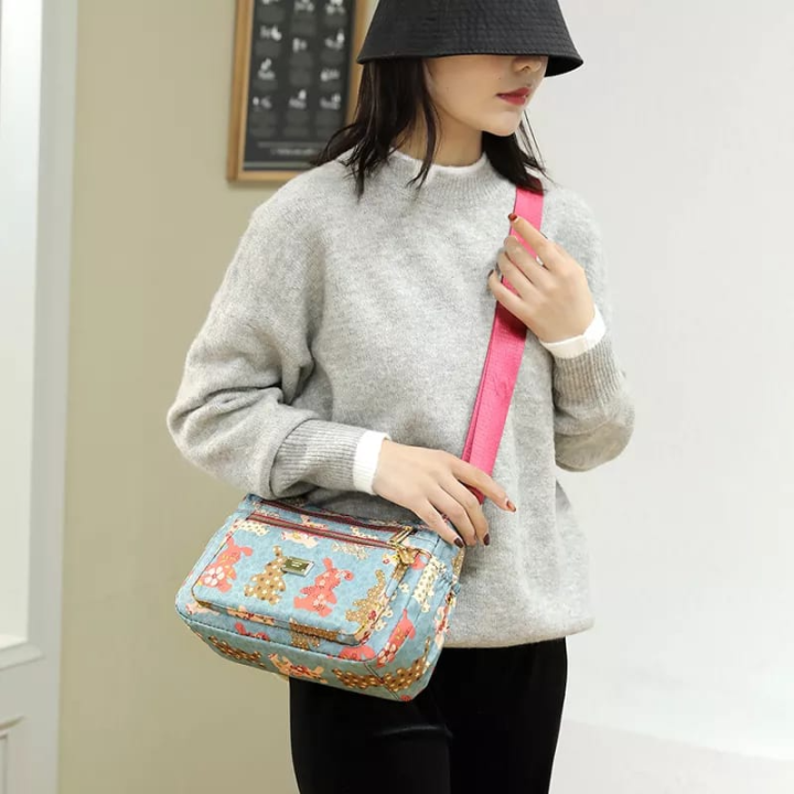 Korean%20sports%20travel%20shoulder%20bag%20-%20Image%204