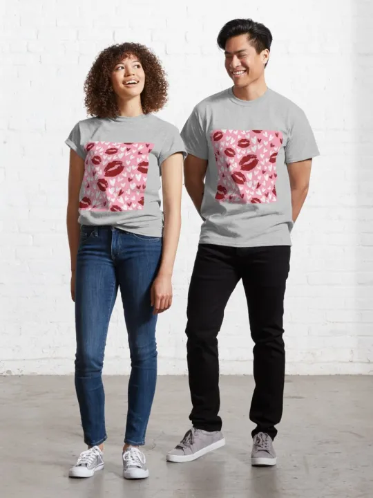 Couple%20Women%20And%20Men%20Red%20Kiss%20Print%20Lip%20Mark%20and%20white%20Hearts%20Pattern%20design%20Classic%20T-Shirt%20elbas%20-%20Image%204