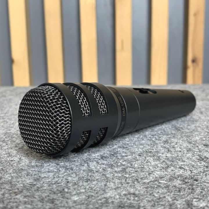 TOA DM-1200 Wired Unidirectional Dynamic Microphone Black