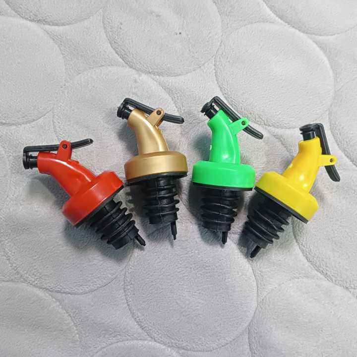 1%20pcs%20multicolor%20Olive%20Oil%20%20Dispensers%20Caps%20for%20oil%20Bottle%20Perfect%20for%20Restaurant,%20%20Hotel,%20Kitchen%20use%20with%20Black%20dust%20Cover%20-%20Image%208
