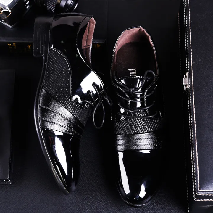 Preferred%20Plus%20Size%20Leather%20Shoes%20Men's%20Business%20Formal%20Men's%20Shoes%20Lace%20up%20Pointed%20Casual%20Shoes%20Versatile%20Single-Layer%20Shoes%20-%20Image%204