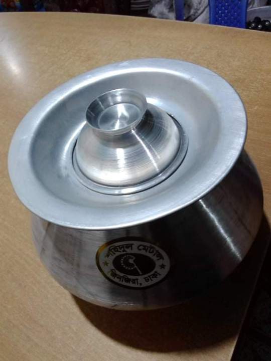 Aluminium%20Pitha%20Hari%20With%20Pitha%20Pot%20-%20Image%204