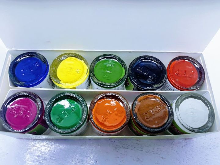 Fevicryl%20acrylic%20sunflower%20kit%20for%20women%2010%20shades%20for%20clothing,%20art,%20and%20painting%20-%20Image%204