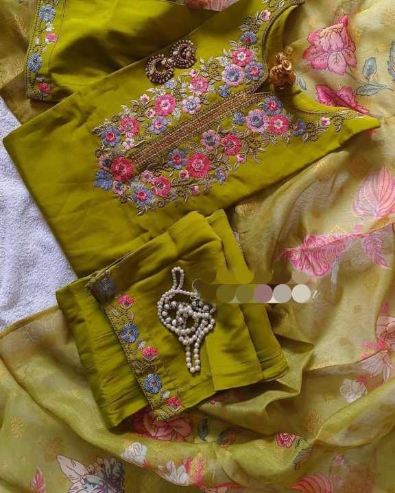 New%20Exclusive%20Designed%20pure%20Linen%20Embrodary%20Readymade%20Three%20pcs%20Dress%20Girls%20and%20women%20-%20Image%207