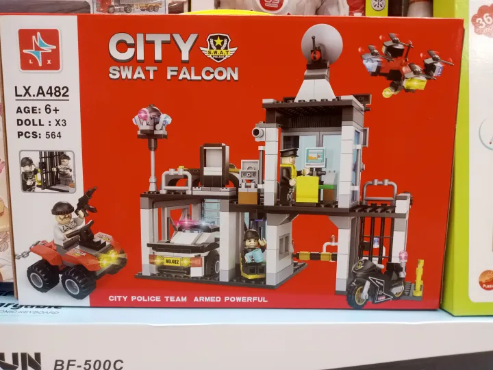City%20Police%20SWAT%20Station%20Building%20Blocks%20Set%20564PCS,%20SWAT%20Station%20Playset%20Kit%20with%20S.W.A.T%20Cop%20Car,%20Motorcycle,%20ATV,%20Drone,%20Police%20Chase%20Game%20Building%20Toys%20Xmas%20Gifts%20for%20Boys%20Kids%20Ages%206+%20-%20Image%202