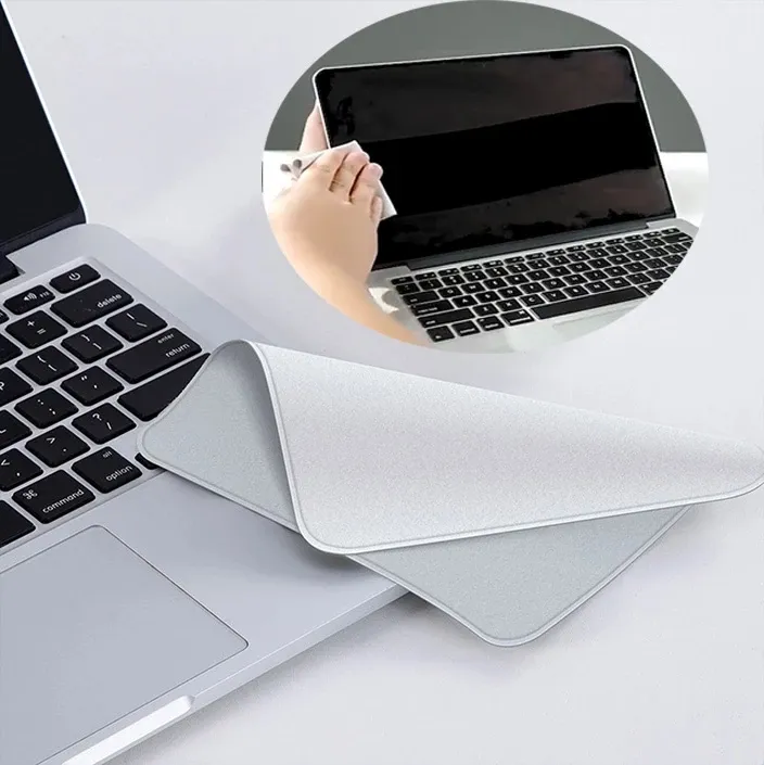 BlueWow%20Integrated%20Phone%20Screen%20Cleaning%20Spray%20Kit%20Mobile%20Phone%20Computers%20Tablet%20PC%20Monitor%20Cleaner%20Portable%20Screen%20Spray%20Multi-functional%20Screen%20Cleaning%20FA-007%20-%20Image%209