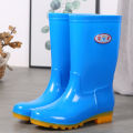 Rain boots women's high waterproof rain boots fashion rubber shoes with fleece warm water boots non-slip wear-resistant kitchen rubber boots. 