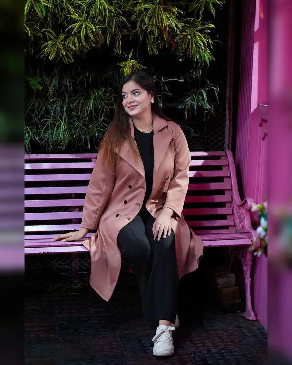 Stylish%20And%20Comfortable%20Fashionable%20Winter%20Long%20Coat%20For%20Women%20-%20Image%204