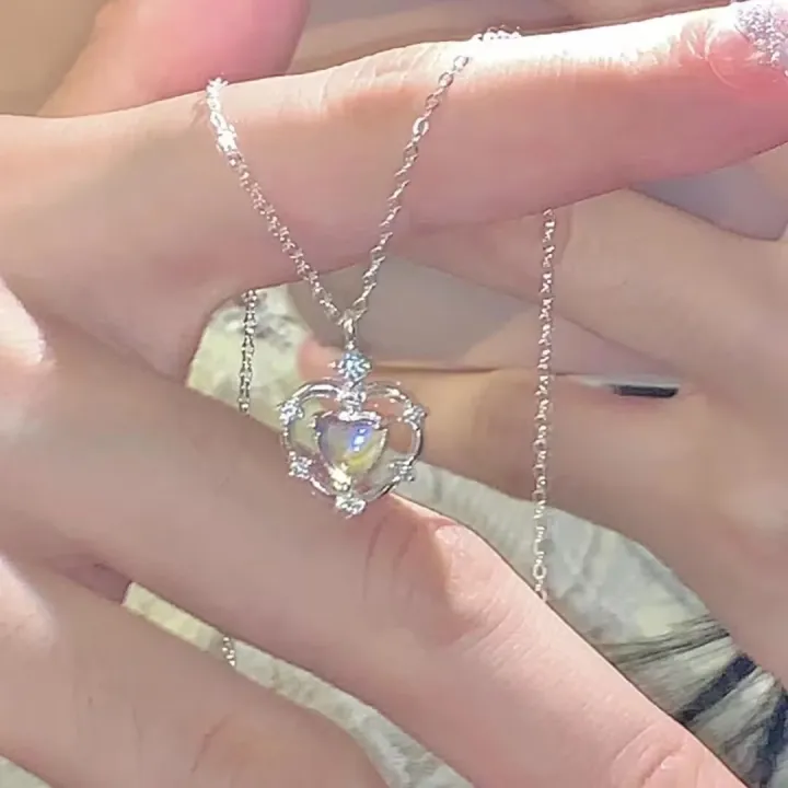 Opal%20Stone%20Heart%20Shaped%20Pendant%20Necklace%20Simple%20Moonstone%20Love%20Necklaces%20for%20Women%20Girls%20Fashion%20Light%20Luxury%20Pendant%20Necklace%20Party%20Wedding%20Jewelry%20Gift%20Qoddess%20-%20Image%205