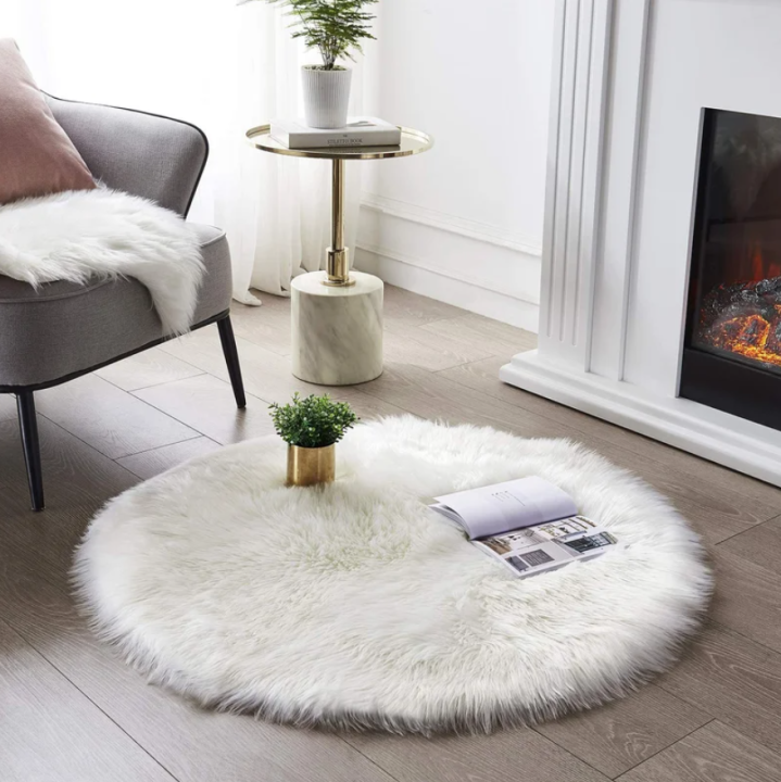 Fluffy%20Fur%20Carpet%20Circle%20shape%20Rugs,%20Soft%20Hairy%20Fur%20Rugs%20Washable%20Faux%20Fur%20Rug%20For%20Kids%20Bedroom%20Home%20Decoration%20Sofas%20Cushions%20Mat%20Soft%20Carpet%20Sheepskin%20Rug%20(1pc,%2070*70cm%20Circle)%20-%20Image%203