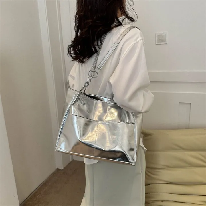 Large%20Capacity%20Bag%20Trendy%20And%20Versatile%20One%20Shoulder%20Handbag%20Commuting%20Tote%20Bag%20-%20Image%208