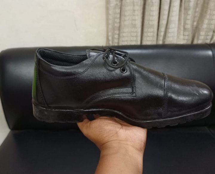 Safety%20Shoe%20-%20Leather%20safety%20shoe%20for%20workers%20-%20Workers%20shoe%20/%20boots%20-%20Image%202
