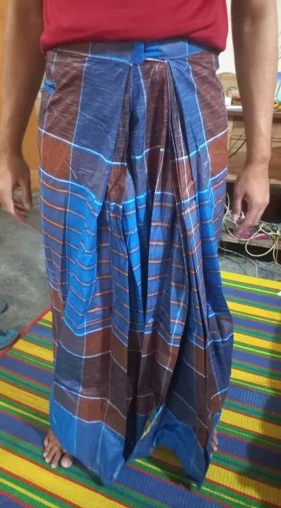 Pocket%20Lungi%20-%20SR%20Bosundhora%20Lungi%20-%20100%25%20cotton%20-%20Exclusive%20Design%20-%20Paka%20Rong%20-%20Selai%20Kora%20-%20Stitched%20-%20Lungi%20For%20Men%20-%205%20Hat%20Lungi%20-%20Image%203