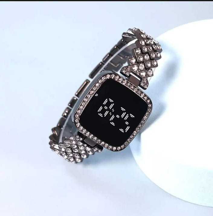 LED%20Display%20Digital%20Touch%20Screen%20Gorgeous%20Look%20Fashion%20Wristwatch%20For%20Girls%20Women%20-%20Image%208