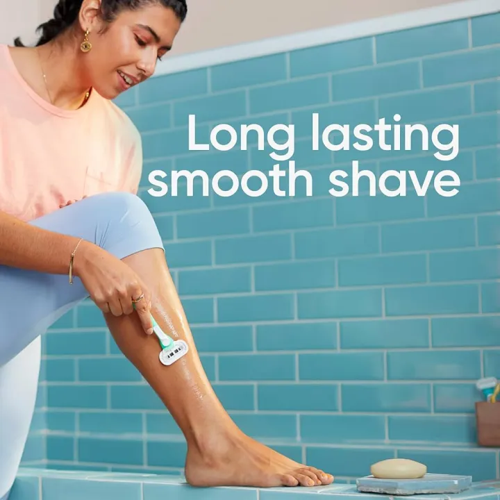 Refills%20%7C%20Venus%20Hair%20Removal%20Razor%20Blades/Refills/Cartridg%20for%20Women%20-%204%20Pieces%20%7C%20Aloe%20Vera%20-%20Image%204