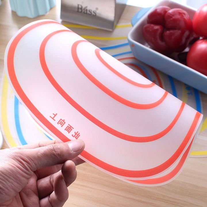 Anti%20Bacteria%20Plastic%20Hangable%20Non-slip%20Kitchen%20Accessories%20Vegetable%20Meat%20Chopping%20Board%20Kitchen%20Tools%20Cutting%20Board%20Cutting%20Plate%20-%20Image%205