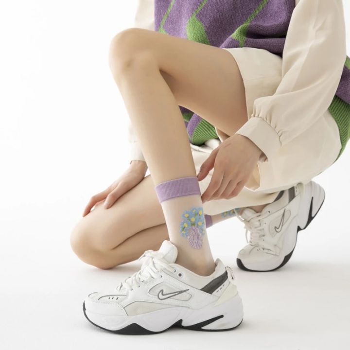 Summer%20Breathable%20Ultra%20Thin%20Socks%20Women%20Transparent%20Lace%20Silk%20Crystal%20Rose%20Flower%20Girls%20Elastic%20Socks%20Female%20Sox%20Silk%20Stockings%20-%20Image%204