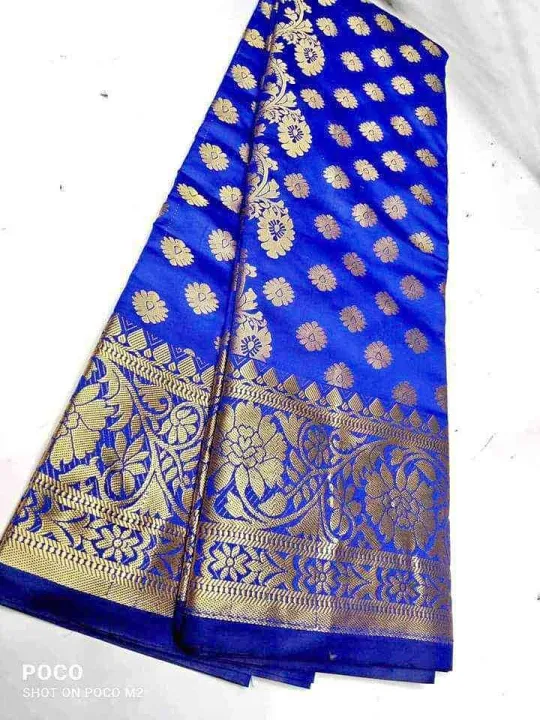 Tangail%20Katan%20Saree%20Combo%20Gift%20Set-%20Sari%20Churi%20Necklace%20Earrings%20Mirror%20Kitkat%20Mehedi%20Tip%20Golap%20Love%20Chocolate%20Box%20etc%20-%20Image%202