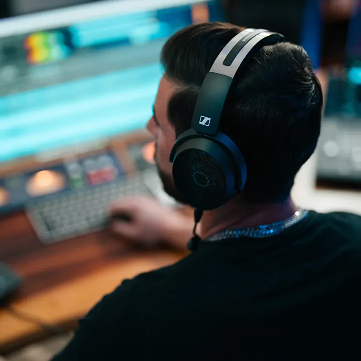 Sennheiser%20HD%20490%20Pro%20Professional%20Studio%20Open%20Frame%20Wired%20Headphones%20for%20Video%20Production%20Monitoring%20-%20Image%204