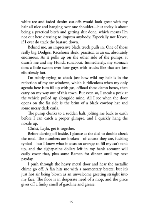 Chasing%20the%20Wild%20(Crimson%20Ridge%20#1)%20by%20Elliott%20Rose%20%7C%20Premium%20Paper%20%7C%20Matte%20Cover%20Novel%20%7C%20MH%20Shop%20-%20Image%207