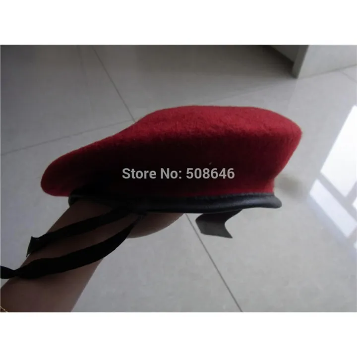 Essential Wool Beret Red