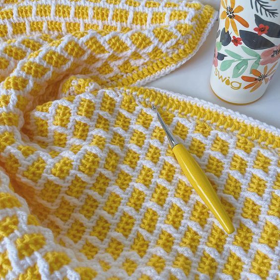 Aluminum%20Head%20Plastic%20Handle%20Crochet%20Hook%20%7C%20Rubber%20handles%20Crochet%20Hooks%20%7C%20Ergonomic%20Soft%20Grip%20%7C%201%20Size%20%7C%201%20Pcs%20Per%20Pack%20-%20Image%204