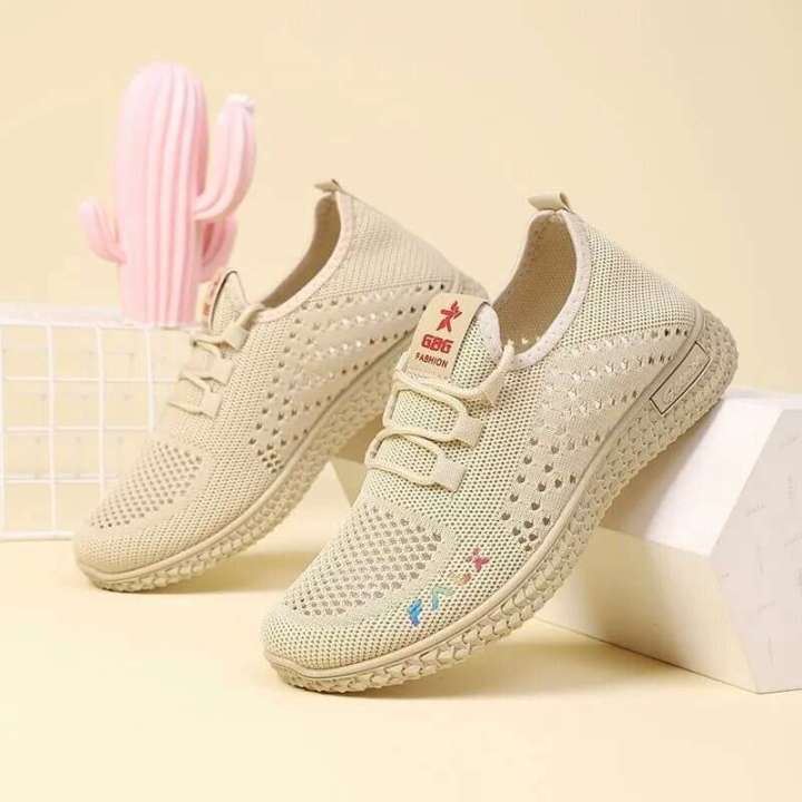 Summer%20Old%20Beijing%20Cloth%20Women's%20with%20Hollow%20Breathable%20Casual%20Soft%20Sole%20Mesh%20Flat%20Bottom,%20One%20Step,%20Mom's%20Shoes%20-%20Image%208
