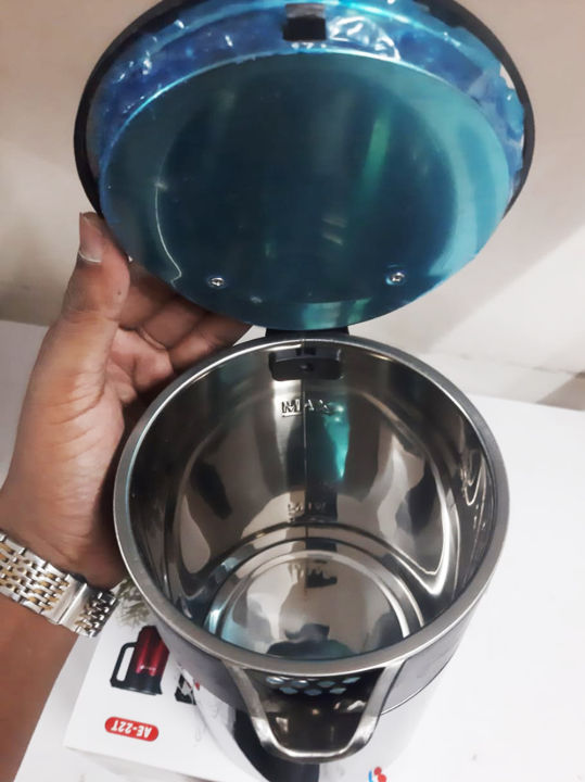 Bajaj%20Double%20Layer%20Electric%20Kettle%202.8L%20-%20Efficient%20Boiling%20for%20Your%20Daily%20Needs%20and%20Home%20Uses%20-%20Image%204