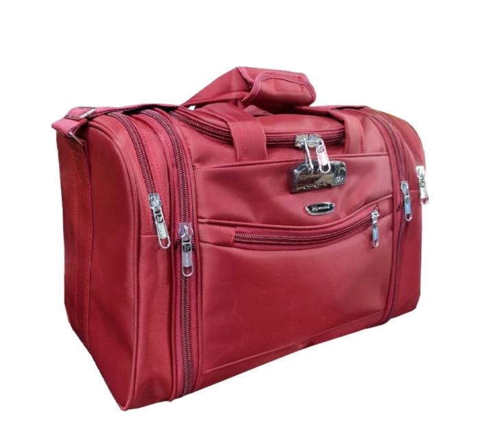 Travelling%20bag%20with%20waterproof%20fabrics%20with%20shoulder%20belt%20lock%20system%2040%20liter%20carry%20bag%20-%20Image%203