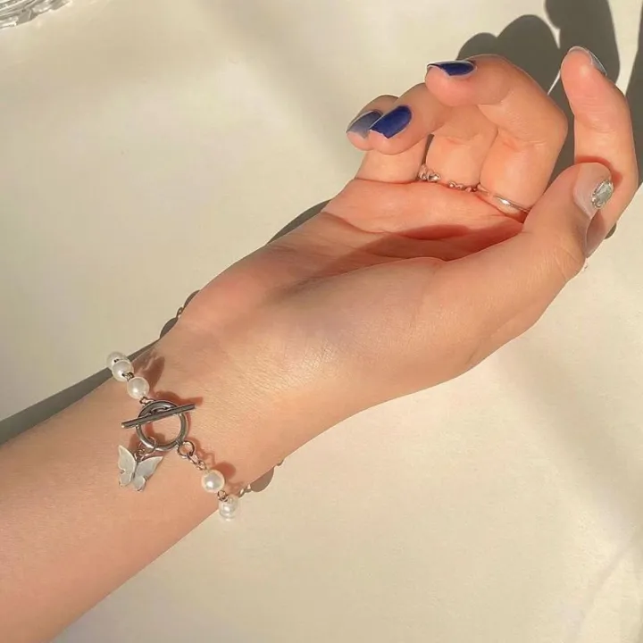 White%20Butterfly%20Pearl%20Bracelet%20For%20Women%20-%20Image%203