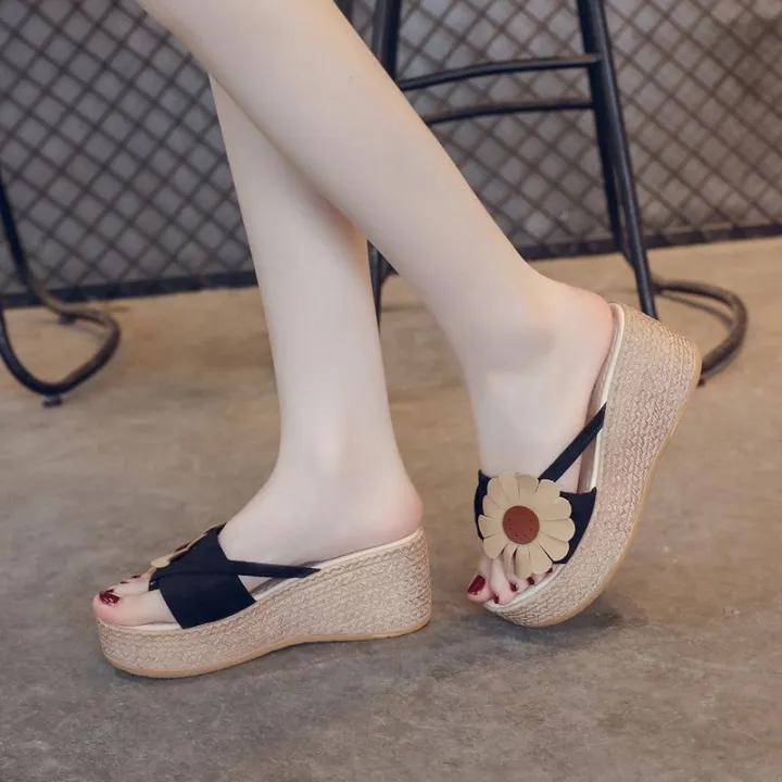 Internet%20Celebrity%20Wedge%20Sandals%20Women's%20Summer%20Outerwear2023New%20Thick%20Bottom%20Sponge%20Cake%20Slipper%20Fashion%20All-Matching%20High%20Heel%20Slippers%20-%20Image%206