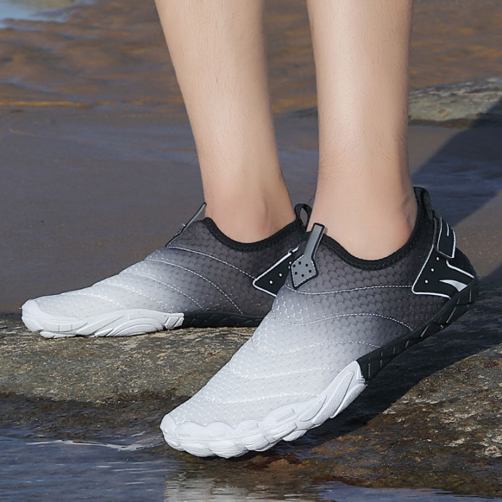 Outdoor%20Swimming%20Shoes%20Dive%20Boots%20Outdoor%20Beach%20Shoes%20Couple%20Upstream%20Shoes%20Quick-Drying%20Shoes%20Snorkeling%20Shoes%20Wading%20Shoes%20-%20Image%202