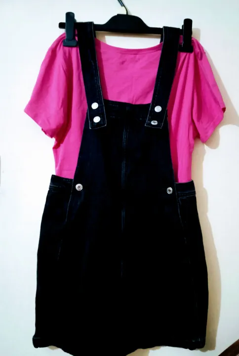 Denim%20long%20and%20short%20dress%20for%20women%20and%20girls,%20with%20t%20shirt%20free%20for%20women%20-%20Image%203