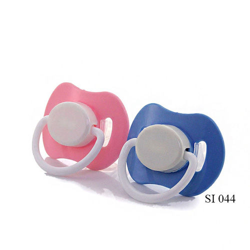 Newborn%20Baby%20Pacifier%20Nipple%20Soother%20Silicone%20Putting%20Baby%20Silicon%20Soother%20Baby%20Nipple%20-%20Image%203