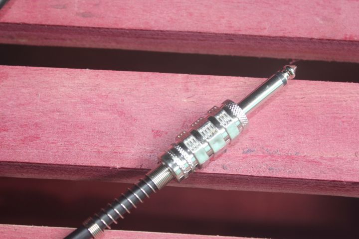 XLR%20Cable%20for%20Dynamic%20Microphone%20-%20Image%204