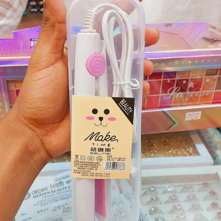 Make%20Time%20-%20Portable%20Hair%20Straightener%20Iron.%20Mini%20Ceramic%20Hair%20Straightener.%20-%20Image%203