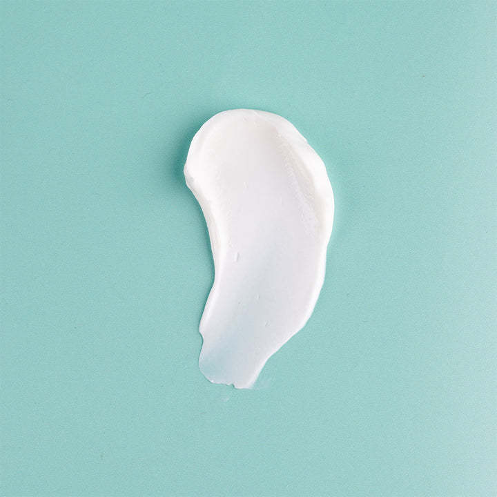 Pond%E2%80%99s%20Glycerin%20&%20Vitamin%20E%20Light%20Moisturizer%20for%20Soft%20Glowing%20Skin%20200%20ml%20-%20Image%203