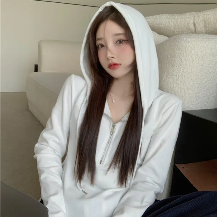 Hooded%20short%20sweatshirt%20women's%20long%20sleeve%20autumn%202022%20new%20Korean%20version%20of%20the%20design%20sense%20niche%20thin%20fashion%20zipper%20top%20-%20Image%204
