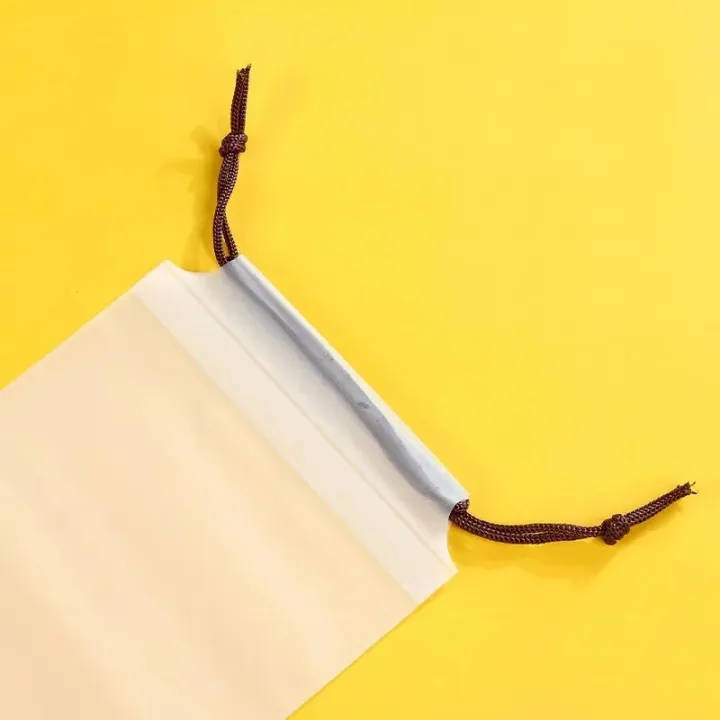 Portable%20Umbrella%20Drawstring%20Storage%20Bag%20/%20Travel%20Translucent%20Waterproof%20Storage%20Pouch%20/%20Bundle%20Mouth%20Umbrella%20Cover%20Organizer%20/%20Store%20Out%20Moisture-proof%20Dust%20Bag%20-%20Image%209