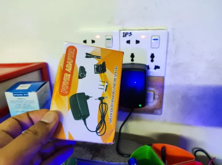 AC/DC%20Power%20Adapter%209V%202a%20-%20Image%202