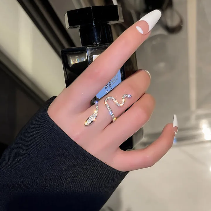 Double%20Finger%20Chain%20Rings%20For%20Women%20Tassel%20Butterfly%20Ring%20-%20Image%208